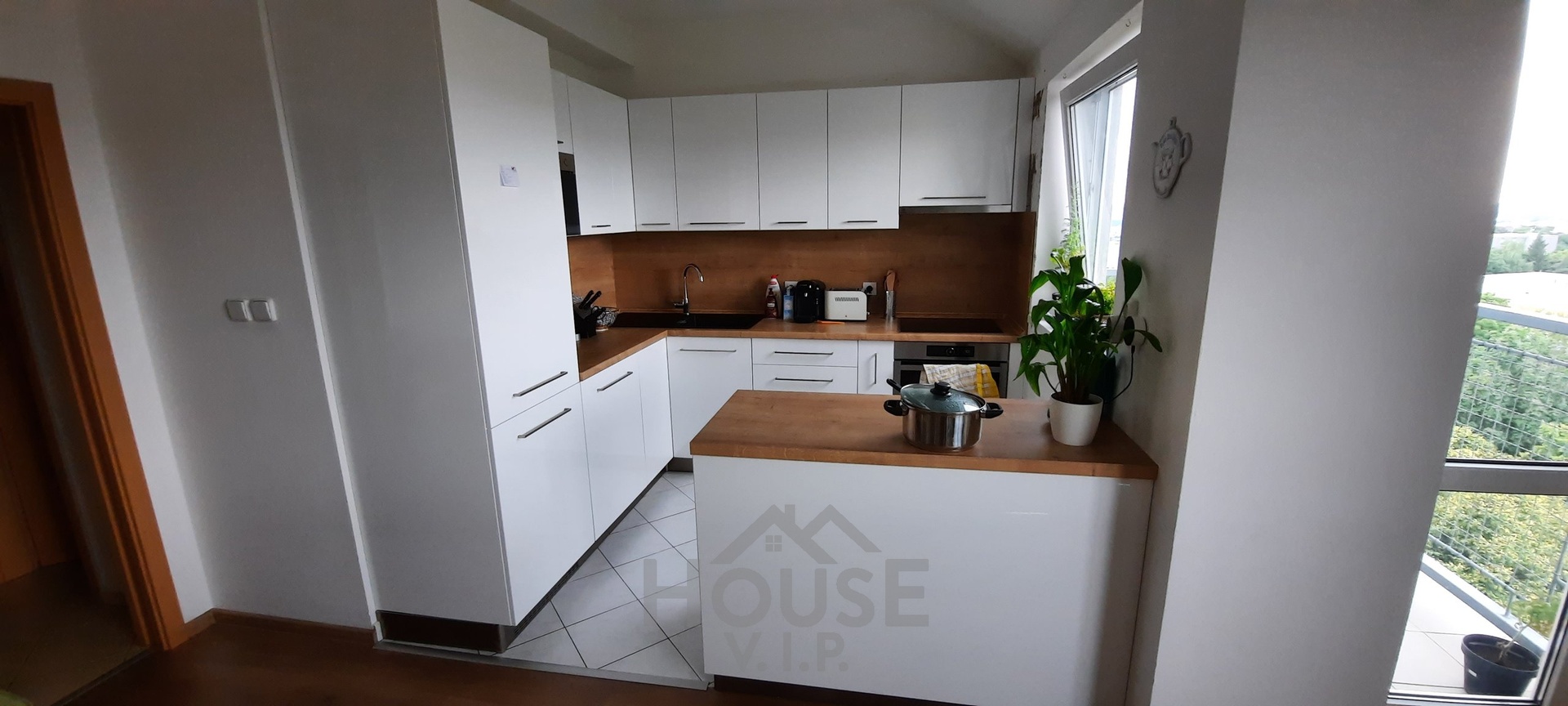 Prodej mezonetového bytu 3+1, 75 m², Praha - Prosek