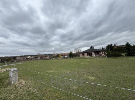 IMG_4537 | Prodej - pozemek pro bydlení, 847 m²