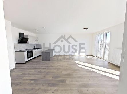 IMG_E7424 | Pronájem bytu, 2+kk, 61 m²