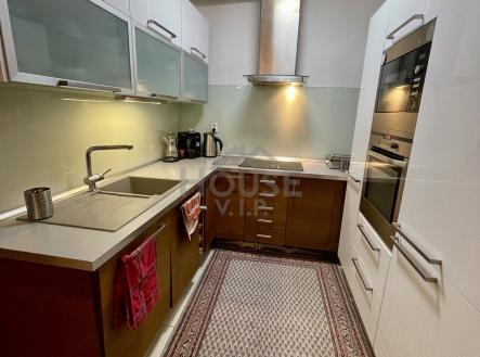 IMG_E6620 | Pronájem bytu, 4+kk, 99 m²