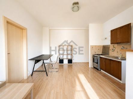 FCB401A4-B641-4CE9-BCC8-1F562014B96A | Prodej bytu, 2+kk, 40 m²