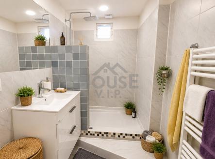 Kuri (6) | Pronájem - dům/vila, 157 m²