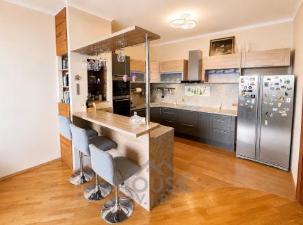 E6A0351A-ABA9-47A4-8804-4F742FEFB297 | Prodej bytu, 3+kk, 79 m²