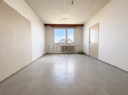 5EB2B3B9-134A-4AD5-881A-75BD9210B5E5 | Prodej bytu, 3+1, 80 m²