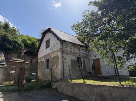 Dům | Prodej - dům/vila, 137 m²