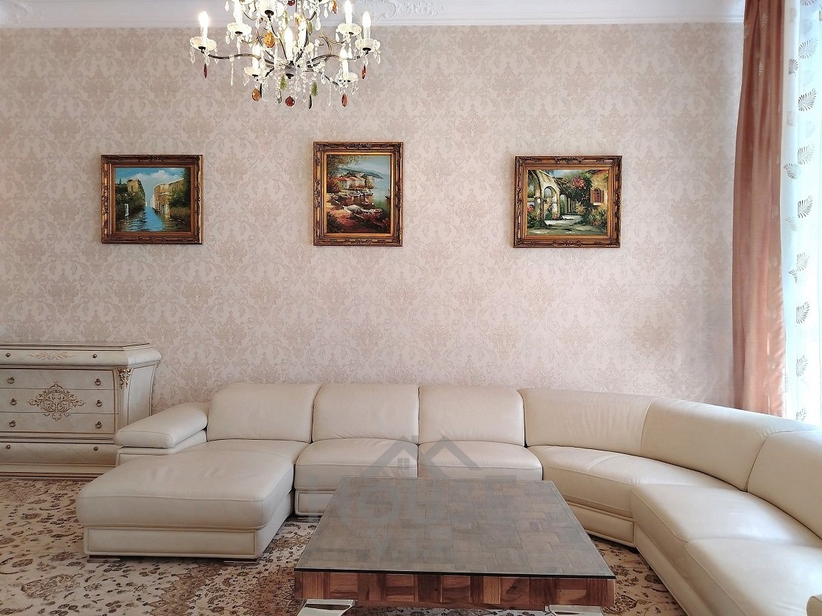 Prodej bytu 3+1/balkon, 113 m², Praha - Malá Strana.