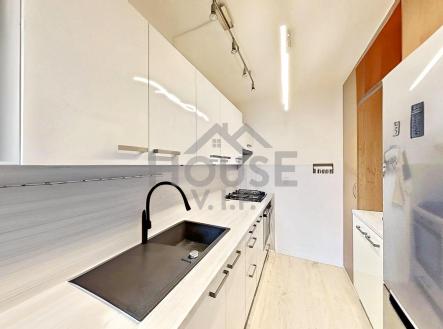 IMG_E9536 | Prodej bytu, 3+kk, 64 m²