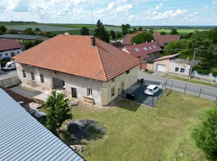 BUZAE0714 | Prodej - pozemek pro komerční výstavbu, 812 m²