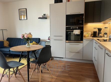 obývák a kuchyň | Prodej bytu, 2+kk, 40 m²