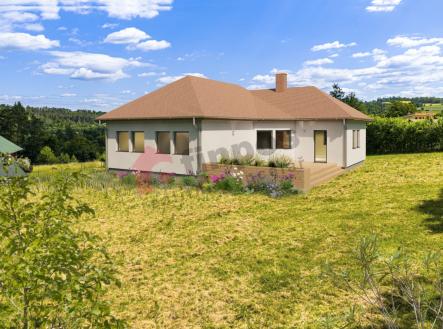 Prodej - pozemek pro bydlení, 2 748 m²