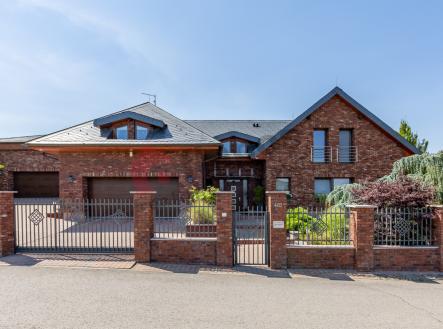 Prodej - dům/vila, 250 m²