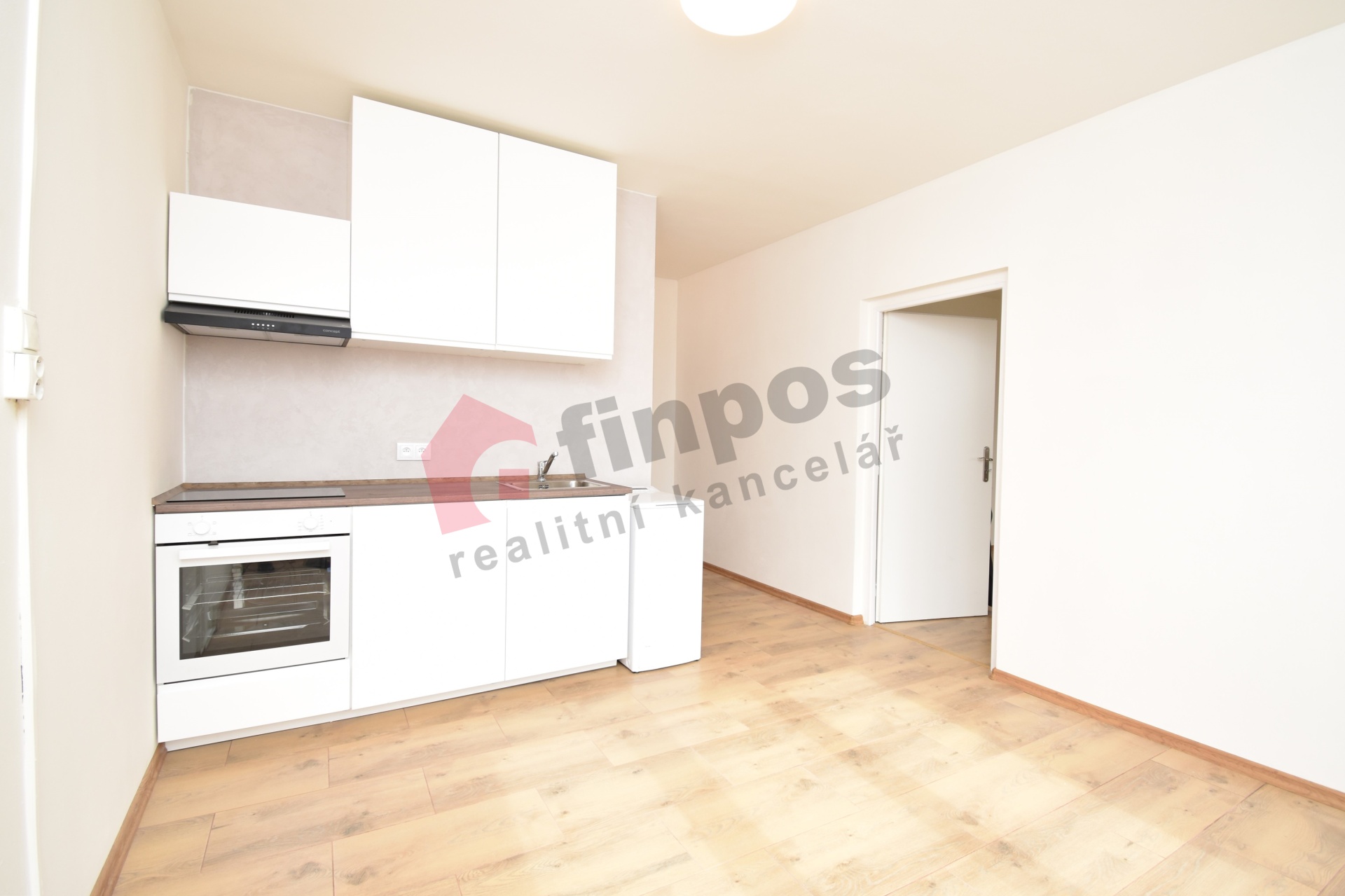 Pronájem bytu 1+1 37 m², Jabloňová, Žatec - Jih