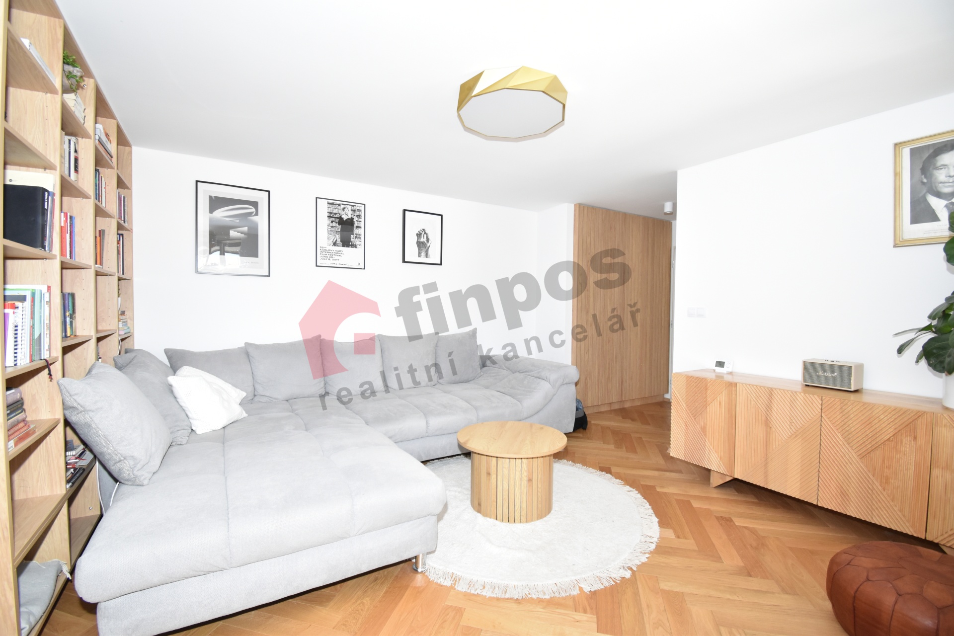 Pronájem bytu 2+kk, 52 m2, vč. parkovacího stání, Holešovice, Praha 7