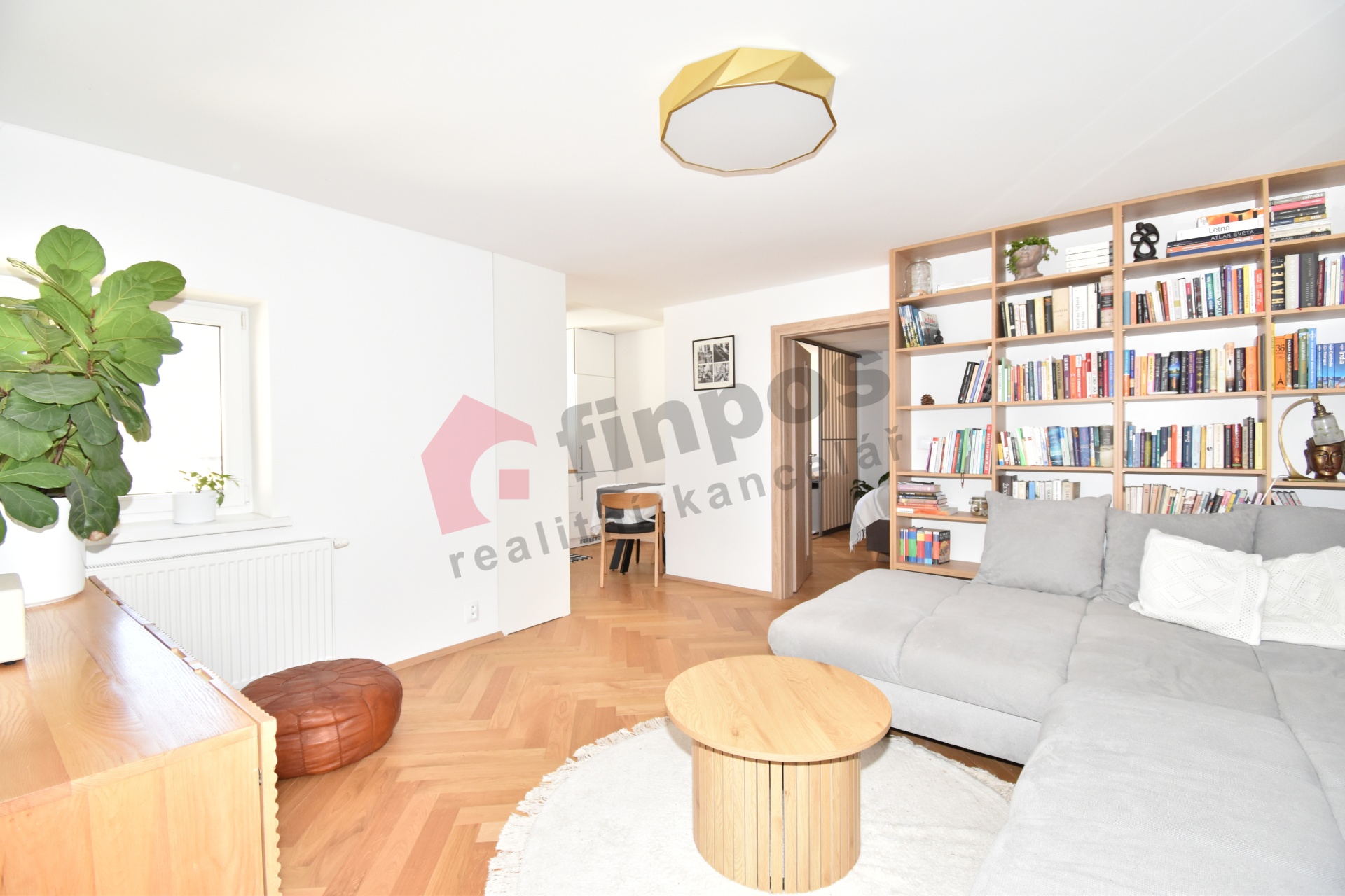 Pronájem bytu 2+kk, 52 m2, vč. parkovacího stání, Holešovice, Praha 7
