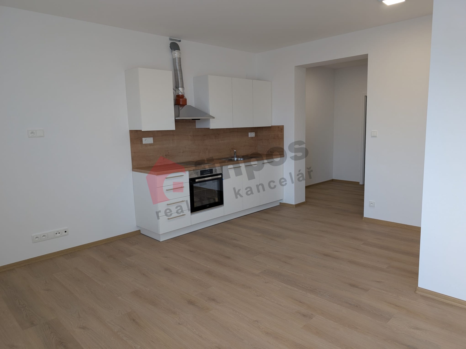 Pronájem bytu 1+kk, 40m2 v ulici Nádražní, Vlašim