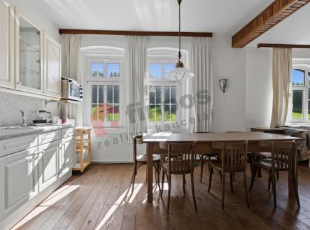 Prodej - dům/vila, 220 m²