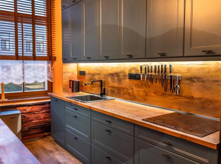 Prodej bytu, 2+kk, 141 m²