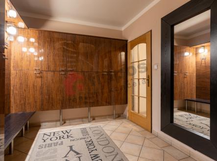 Prodej - dům/vila, 386 m²