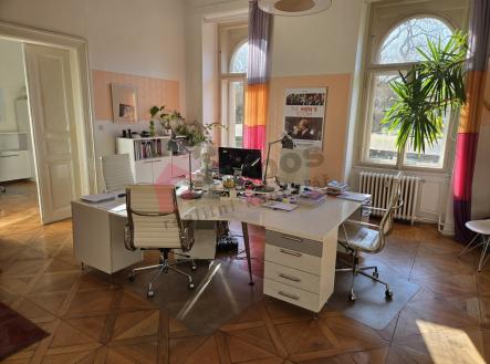 Pronájem - komerční objekt, sklad, 66 m²