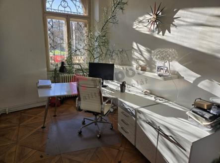 Pronájem - komerční objekt, sklad, 66 m²