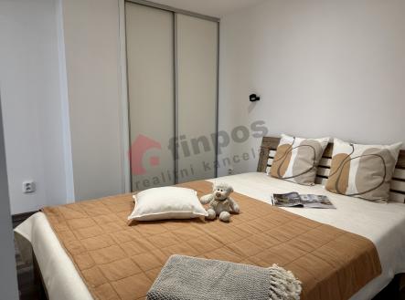 Pronájem bytu, 1+kk, 34 m²