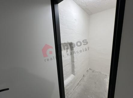 Pronájem - komerční objekt, obchodní centrum, 2 m²