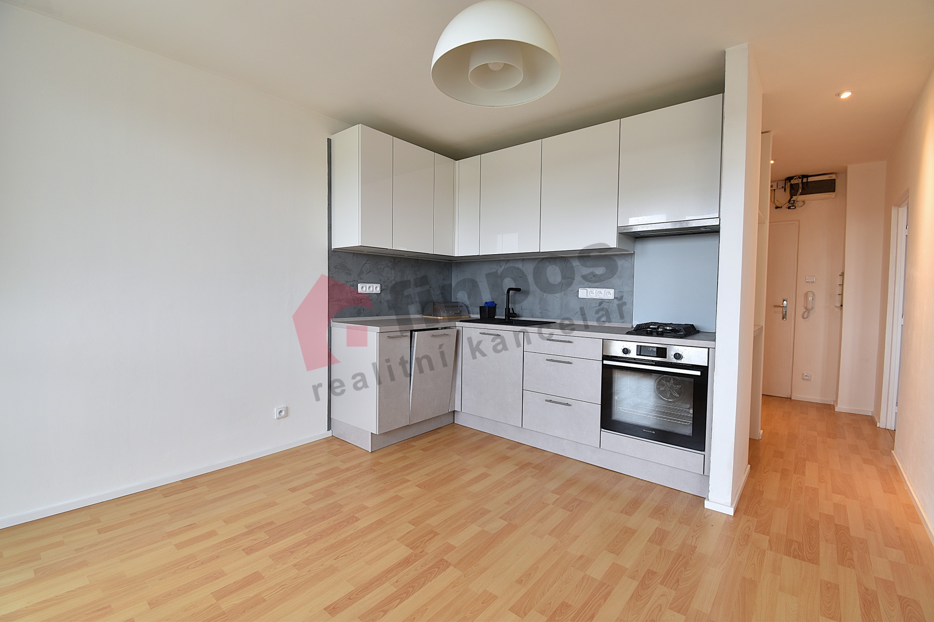 Pronájem bytu 2+kk, 44m², Říčany, ul. Plynární