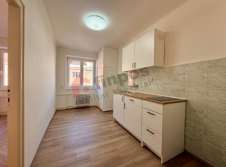 Pronájem bytu, 1+1, 38 m²