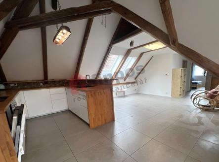 Pronájem bytu, 2+kk, 65 m²