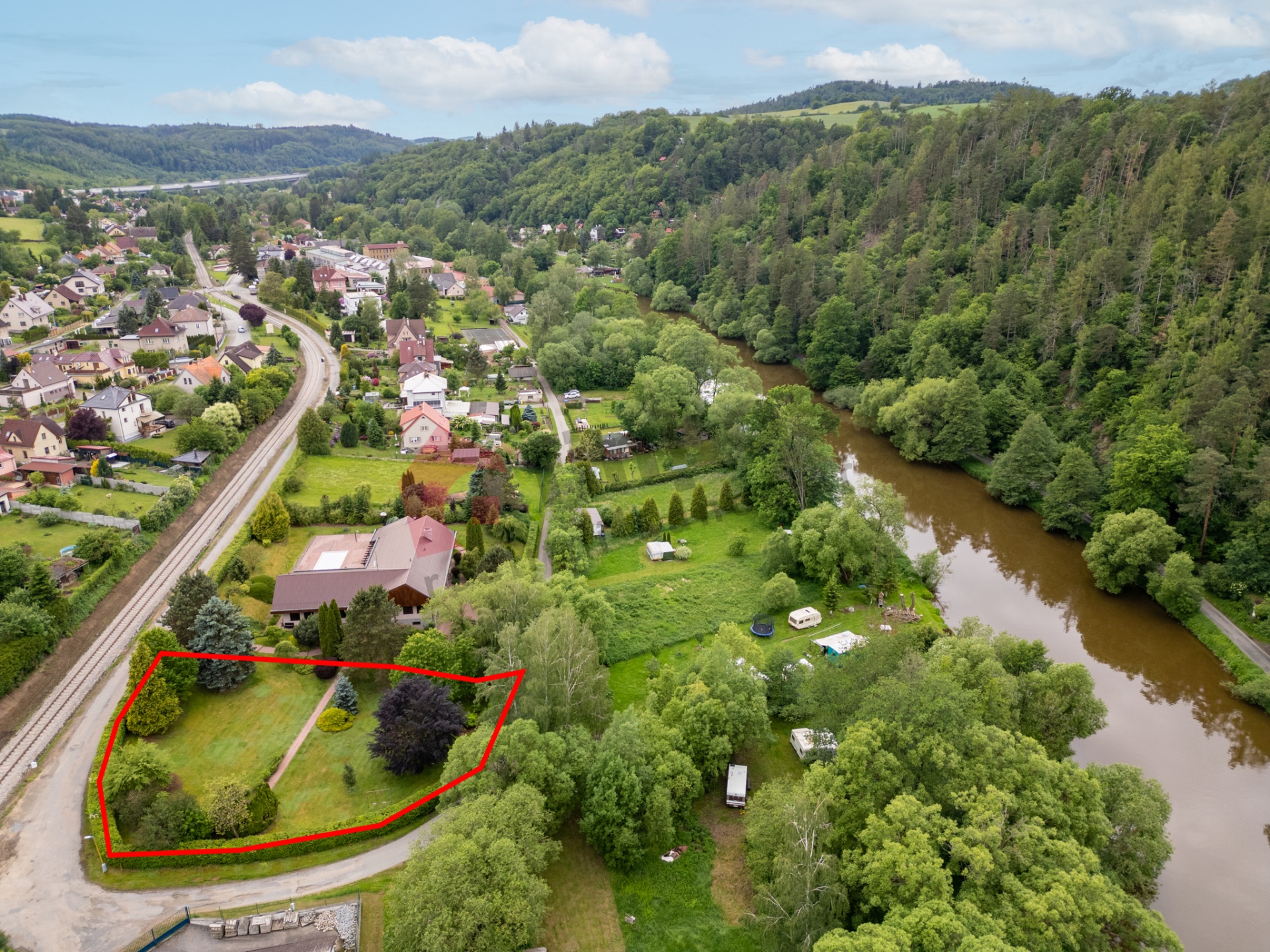 Prodej stavebního pozemku Hvězdonice 1342m2.