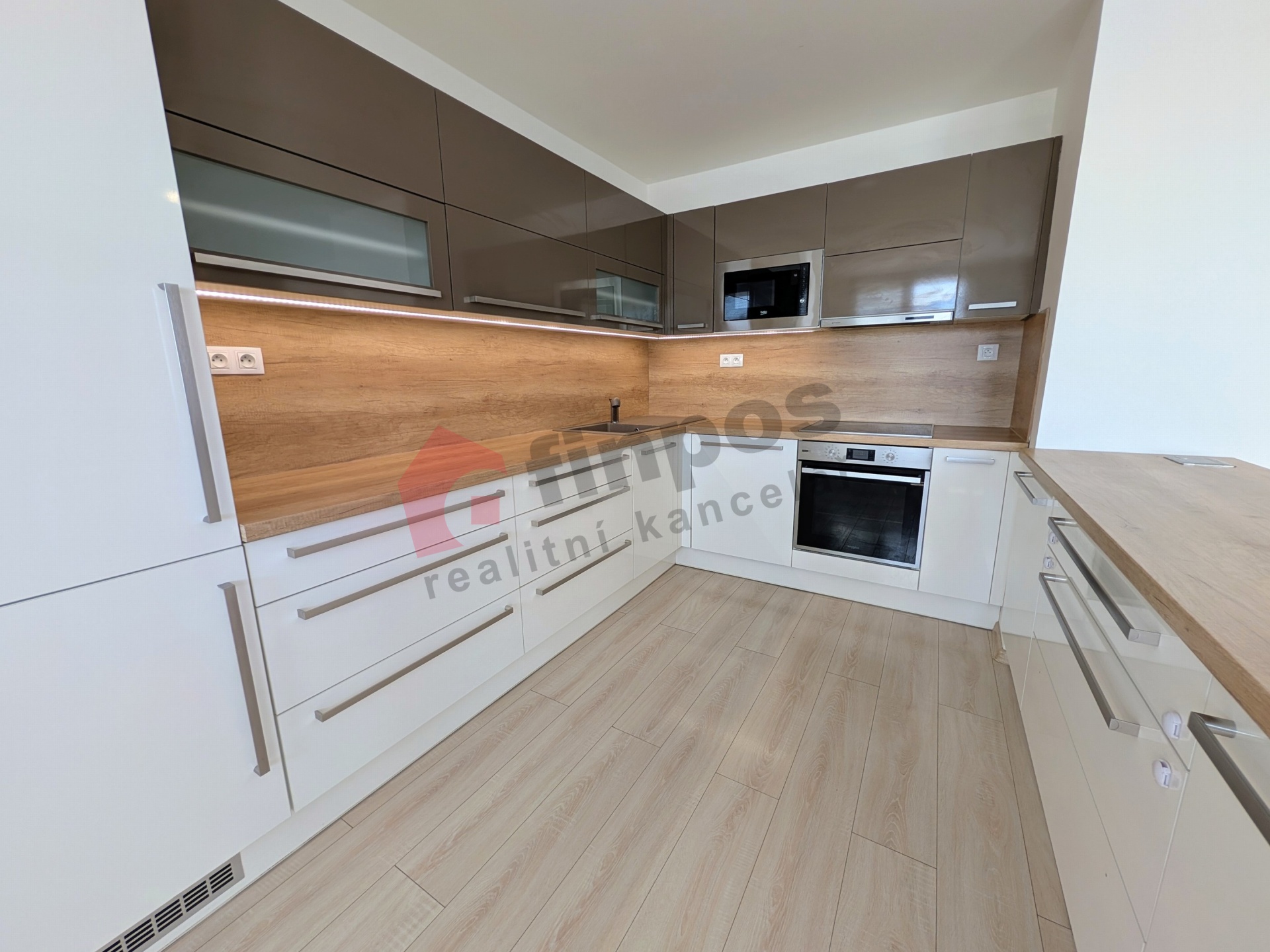 Pronájem bytu 3+kk 71m2 ve Vlašimi, ulice Prokopova