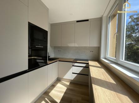 Pronájem bytu, 2+1, 48 m²