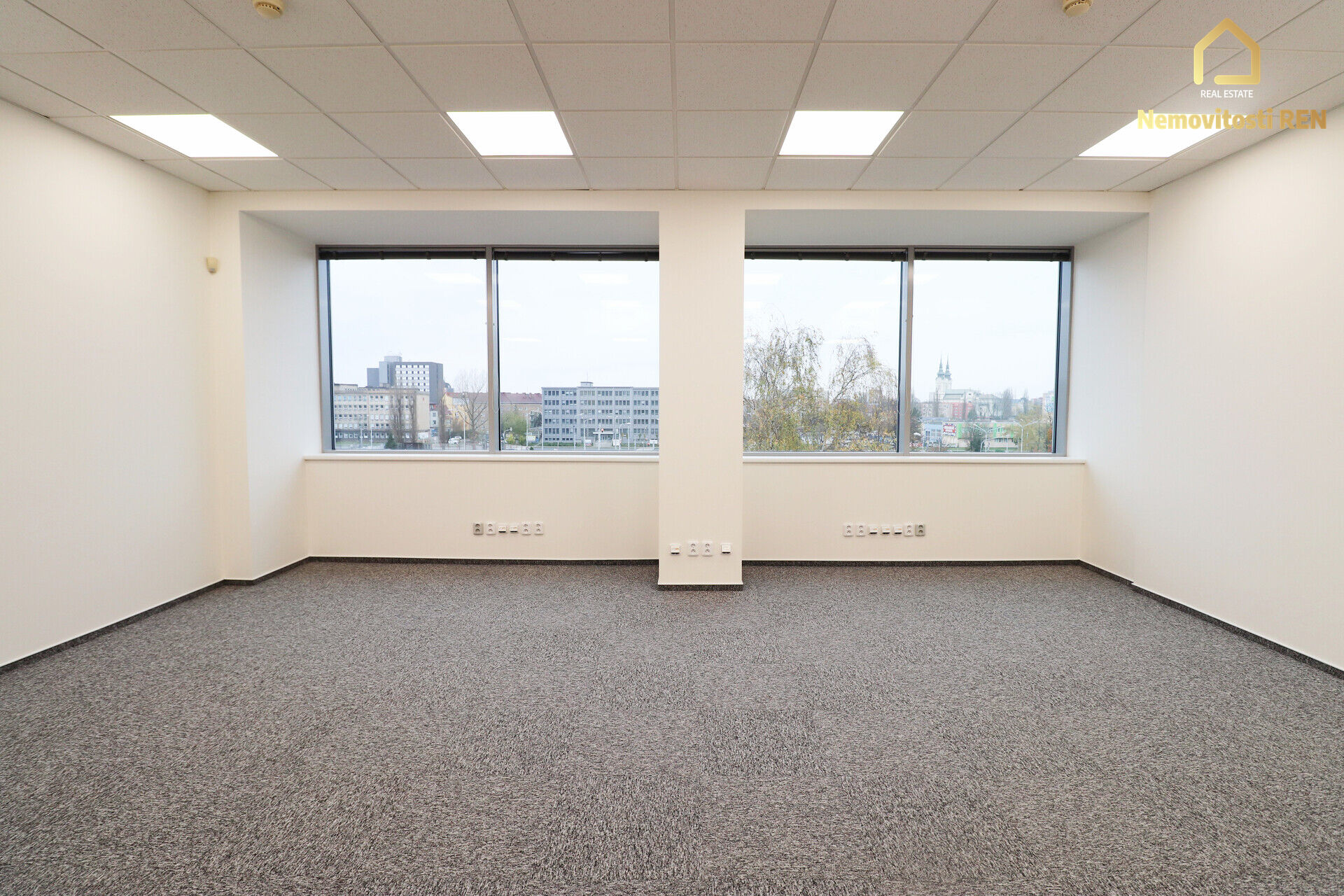 Pronájem kancelářských prostor 275 m2