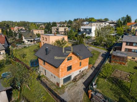 chatgpt-image-29.4.2026-11-25-39.png | Prodej - dům/vila, 238 m²