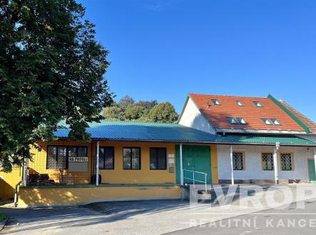 Prodej - dům/vila, 994 m²