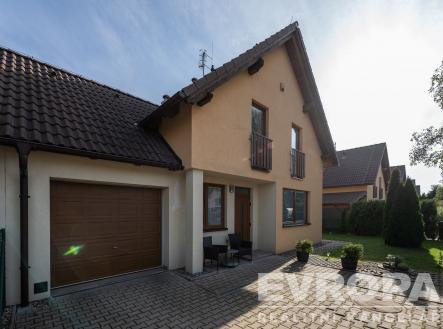 . | Prodej - dům/vila, 145 m²