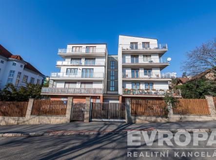 . | Pronájem bytu, 3+kk, 118 m²