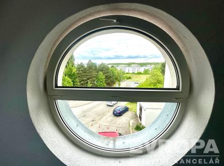 . | Prodej - kanceláře, 572 m²