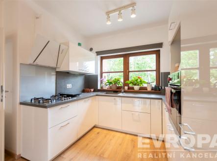 . | Prodej - dům/vila, 173 m²