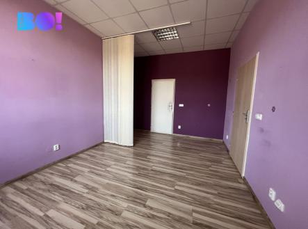 Pronájem - kanceláře, 61 m²