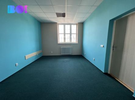 Pronájem - kanceláře, 61 m²