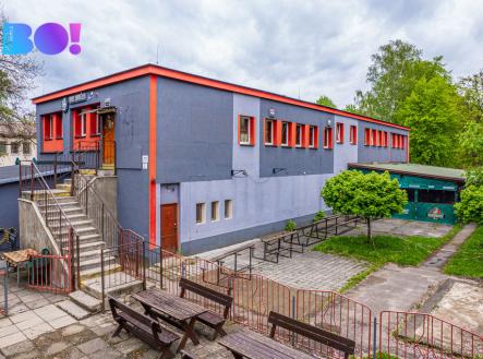Pronájem - obchodní prostor, 126 m² obrázek