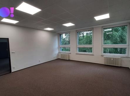 20230629-081626.jpg | Pronájem - kanceláře, 820 m²
