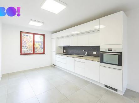 9592005e-a49f-4c8d-8672-5ccd30348f2b.jpeg | Prodej - dům/vila, 196 m²