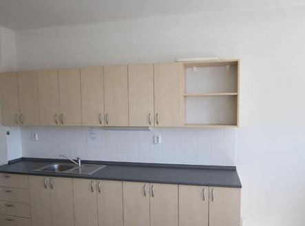 e979d34c-ae11-40ce-903d-e7a15b5a87db.jpeg | Pronájem - kanceláře, 1 202 m²