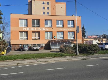 Pronájem - obchodní prostor, 204 m² obrázek