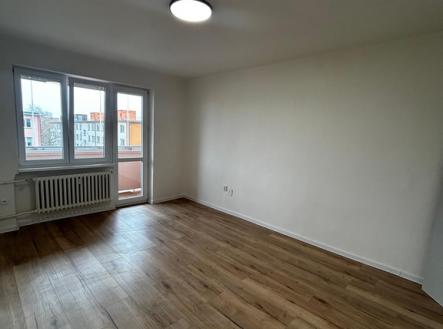 e5c930c8-ac7f-4732-b1cb-b07d7edfb73a.jpeg | Prodej bytu, 2+1, 56 m²