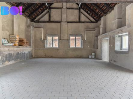 dsc05328d.jpg | Pronájem - skladovací prostor, 125 m²