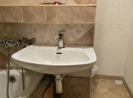 20251118-112331-1-1-1-1.jpg | Prodej bytu, 2+1, 43 m²