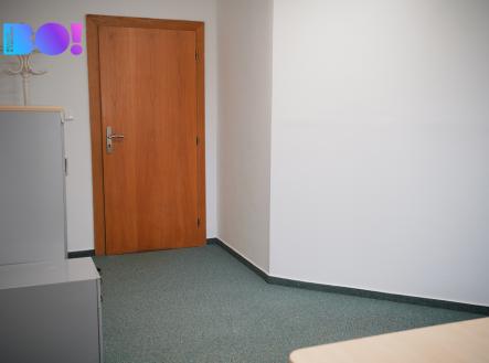 dsc00401.jpeg | Pronájem - kanceláře, 17 m²